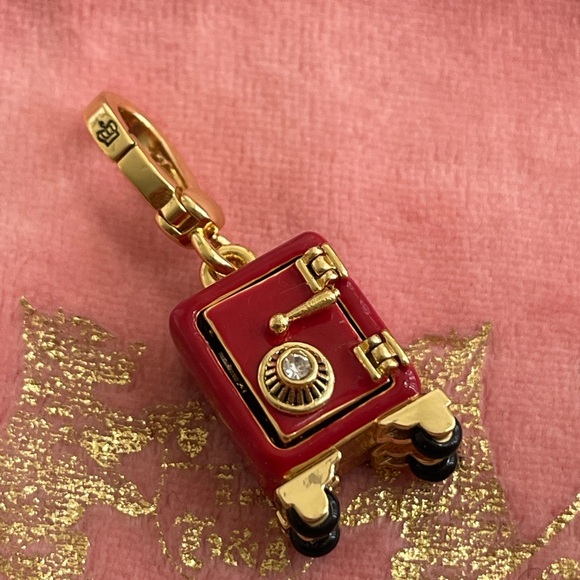 Vintage Juicy Couture Safe box with Diamond ring - Picture 3 of 7